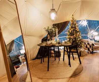 FDomes-Glamping-Christmas-time