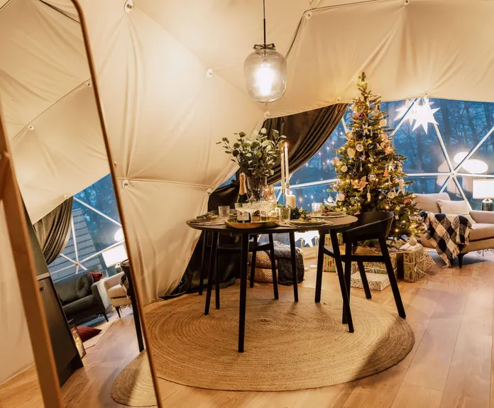 FDomes-Glamping-Christmas-time