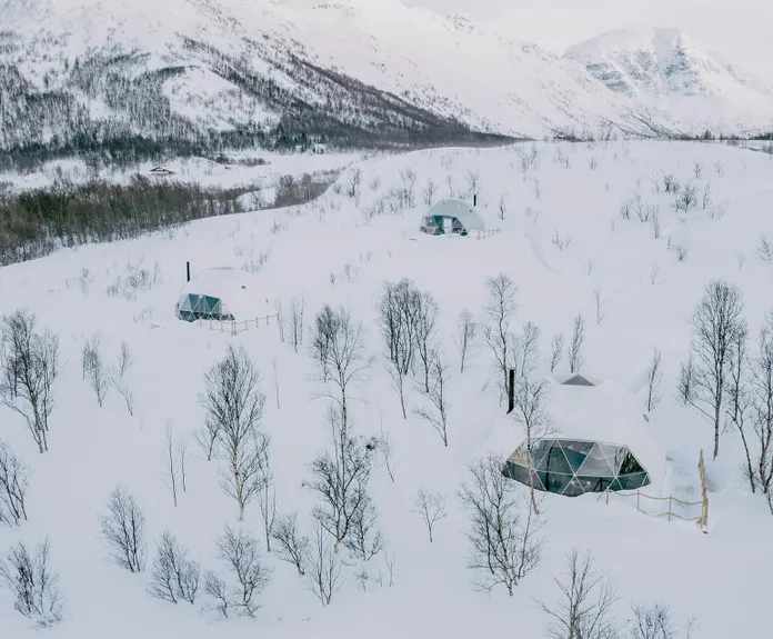 Isbreen The Glacier Jøkelfjord, Norway FDomes glamping