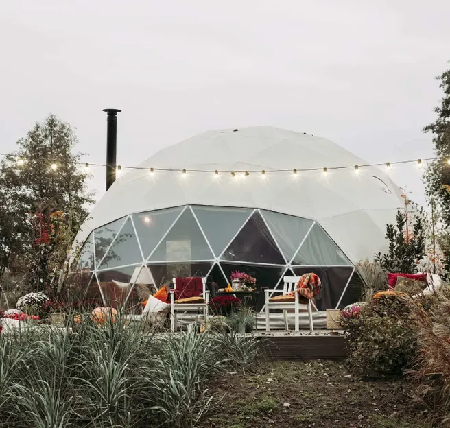 FDomes Glamping Autumn