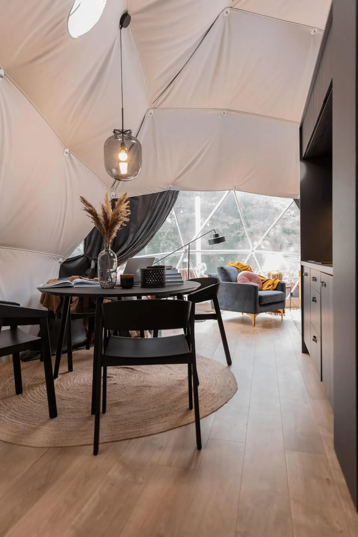 FDomes Glamping Interior