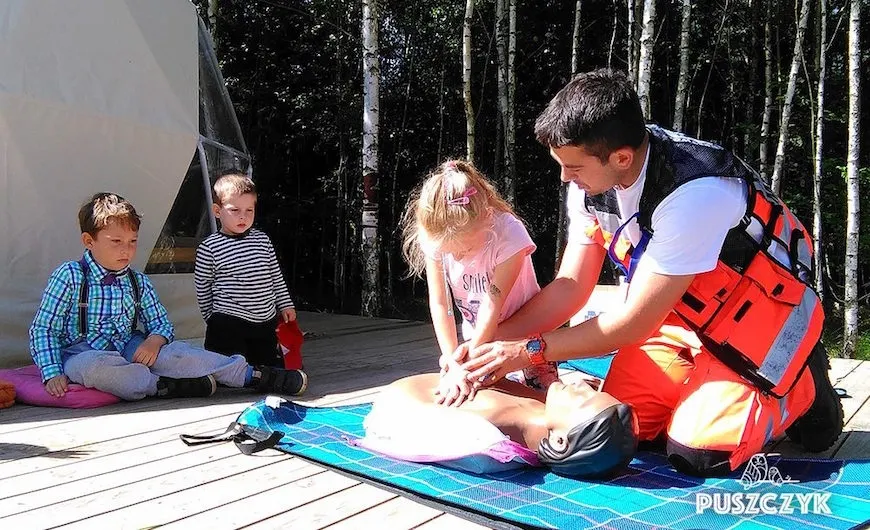 first aid course for kids at puszczyk kindergarten