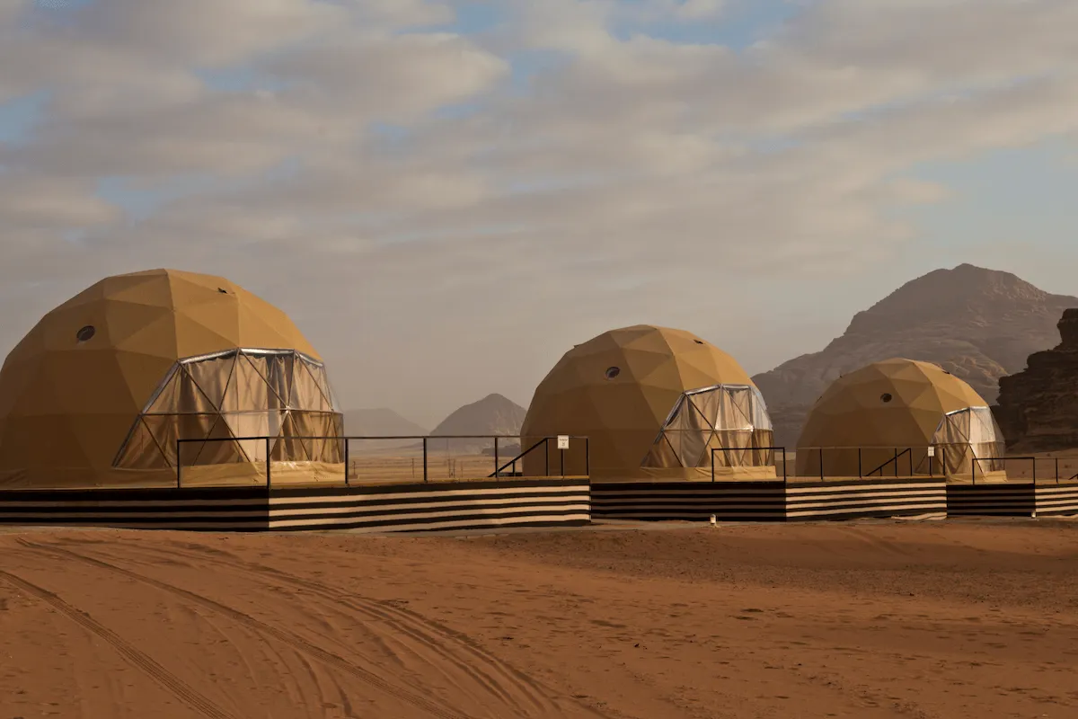 FDomes geodesic domes located in the Wadi Rum desert